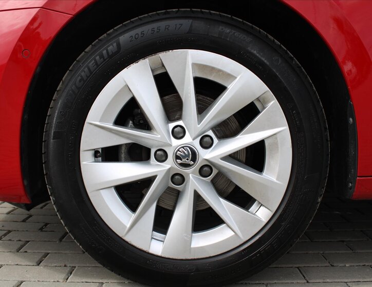 Škoda Octavia Liftback 1,5 l 110 kw