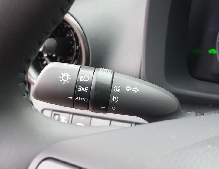 Toyota C-HR Hatchback 2,0 l 112 kw