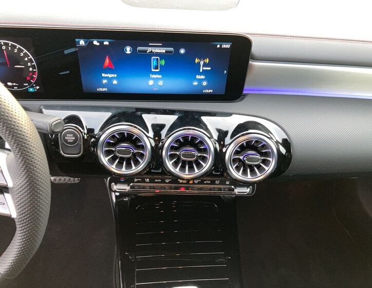 Mercedes-Benz CLA 23