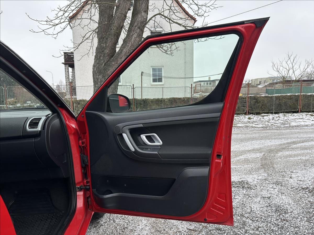 Škoda Roomster MPV 1,4 l 63 kw