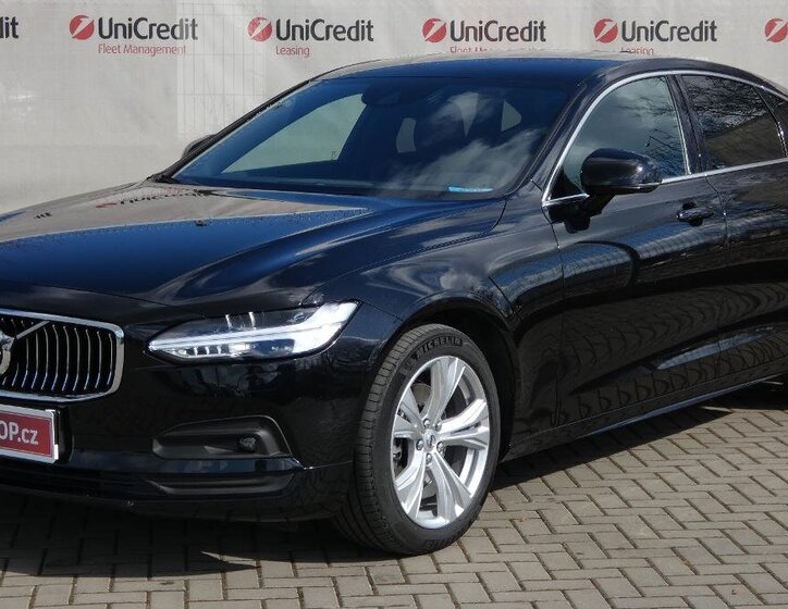 Volvo S90 Sedan / Limuzína 2,0 l 173 kw