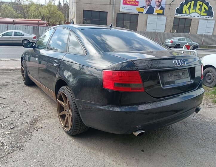 Audi A6 8