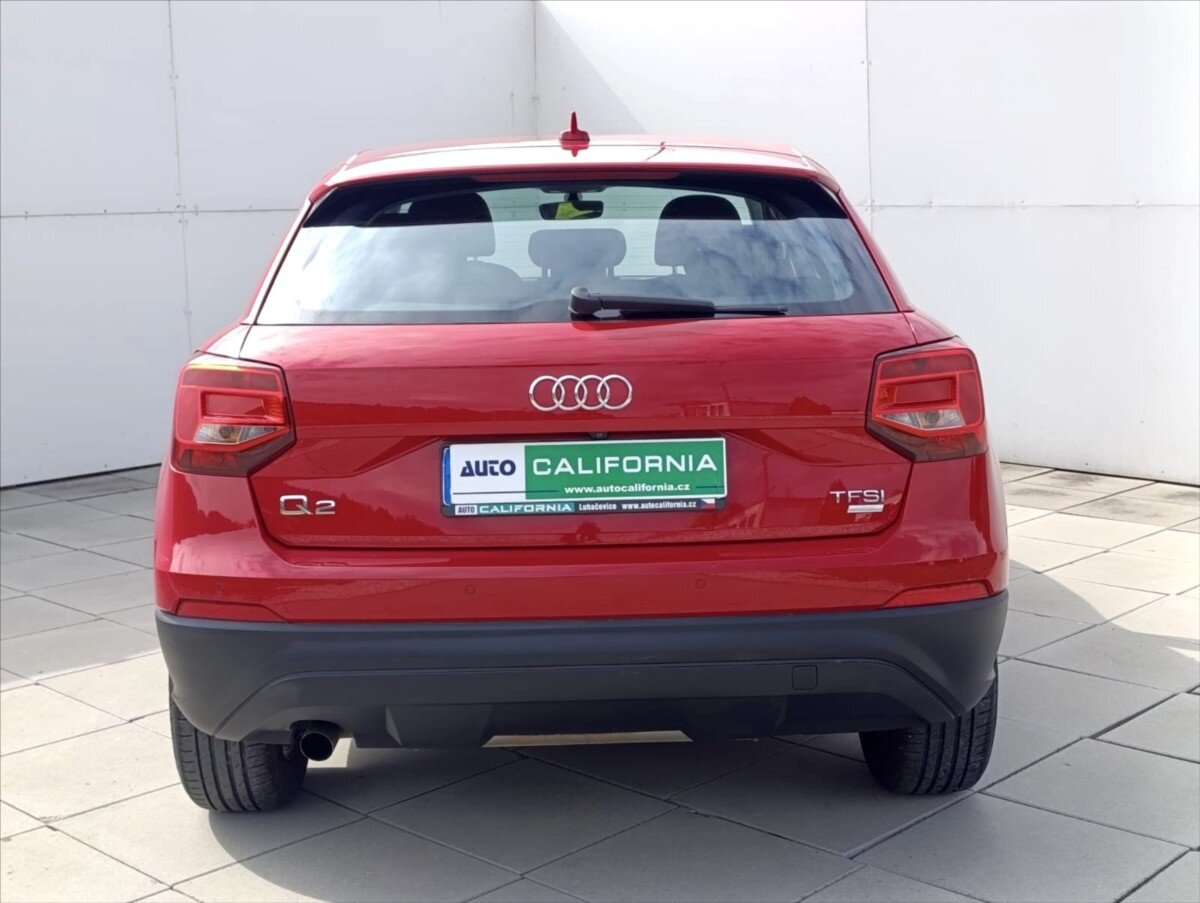 Audi Q2 SUV / Terénní 999,0 85 kw