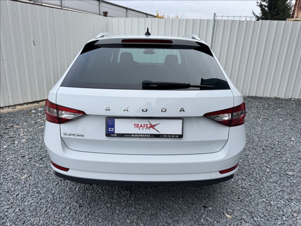 Škoda Superb