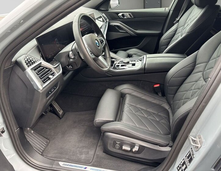 BMW X6 SUV / Terénní 3,0 l 250 kw
