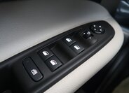 Fiat 600 SUV / Terénní 1,2 l 100 kw