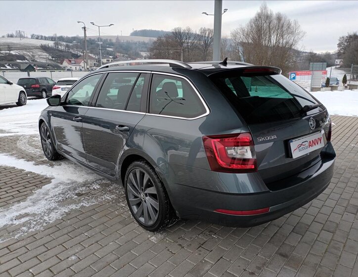 Škoda Octavia Kombi 2,0 l 135 kw