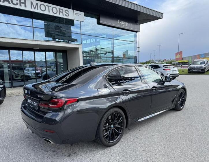 BMW Řada 5 11