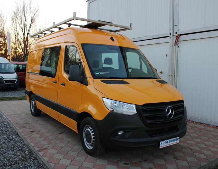 Mercedes-Benz Sprinter 2