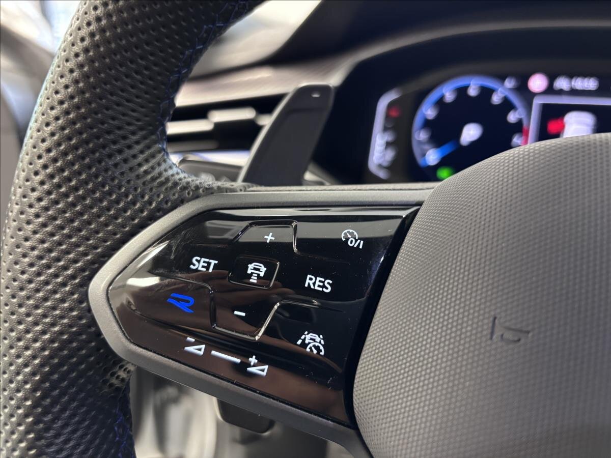 Volkswagen Arteon Kombi 2,0 l 235 kw