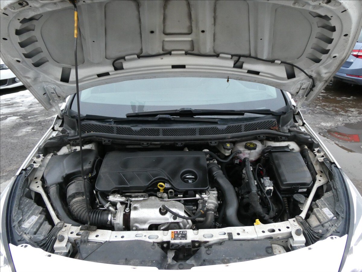 Opel Astra Hatchback 1,6 l 81 kw