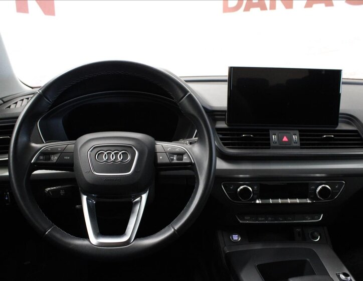 Audi Q5 SUV / Terénní 2,0 l 120 kw