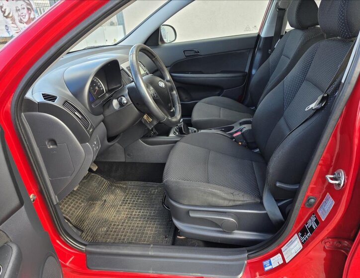 Hyundai i30 Hatchback 1,4 l 77 kw