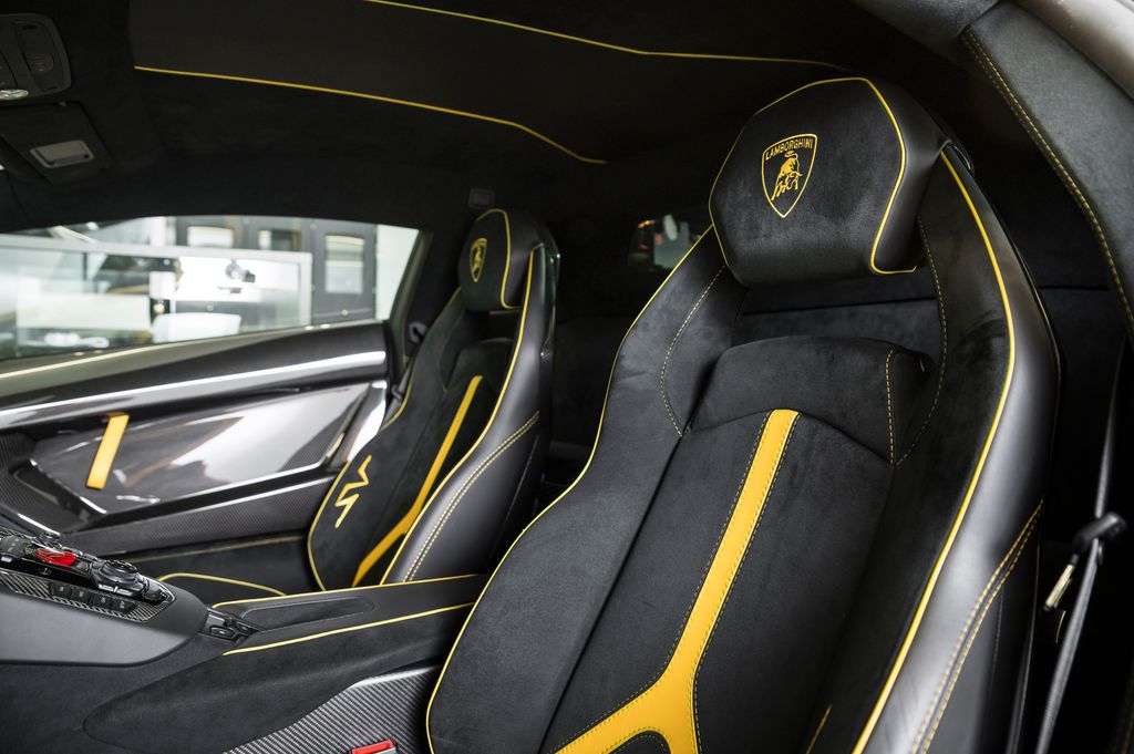 Lamborghini Aventador