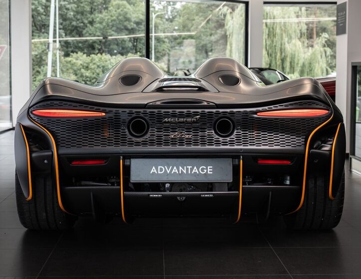 McLaren Elva Kabriolet 4,0 l 600 kw