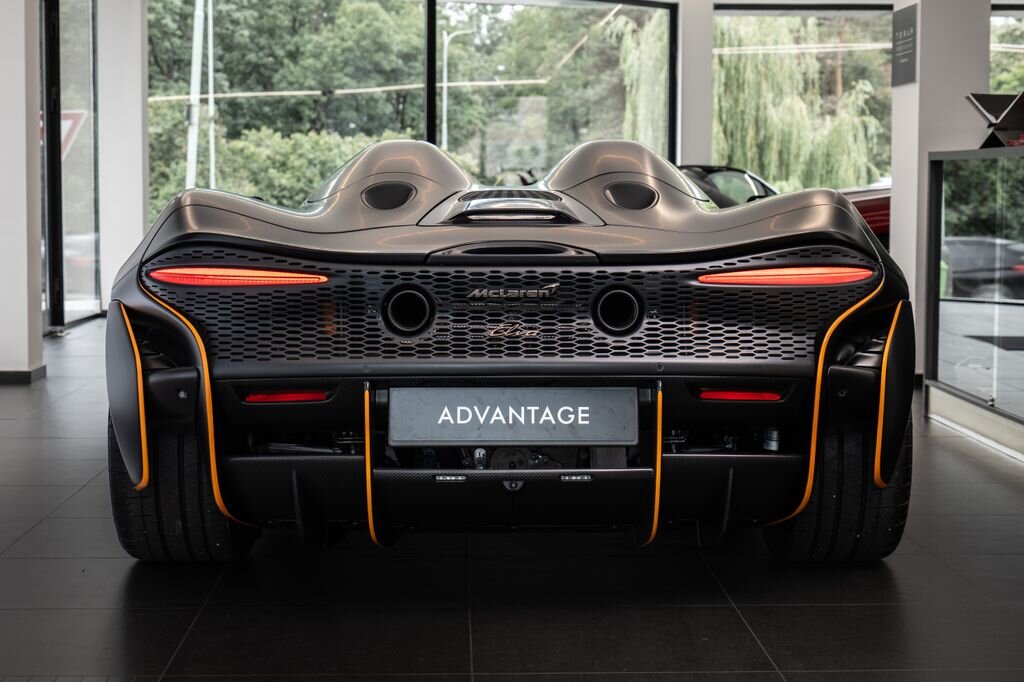 McLaren Elva Kabriolet 4,0 l 600 kw