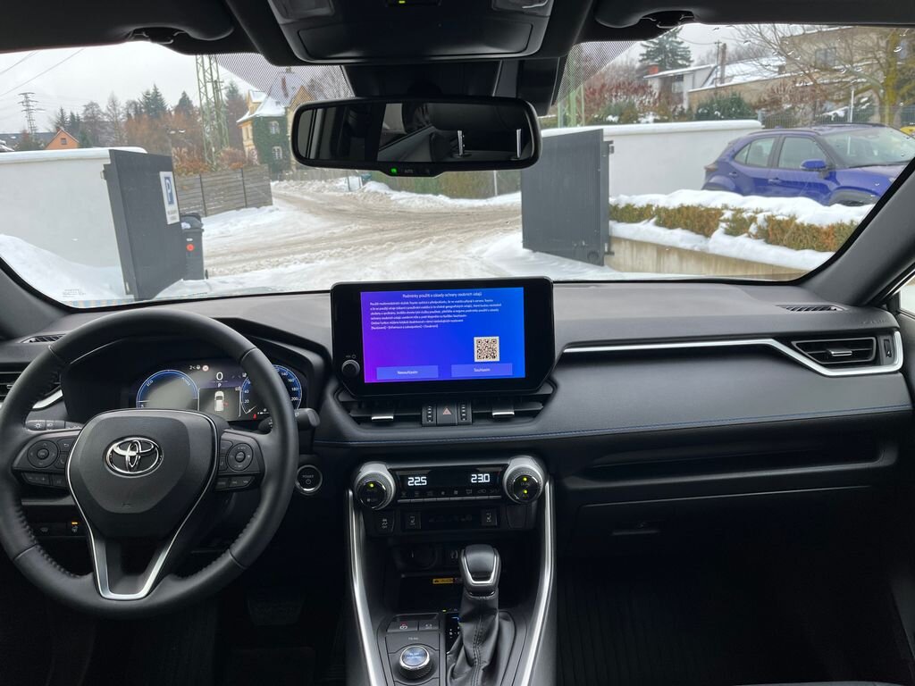 Toyota RAV4 SUV 2,5 l 131 kw