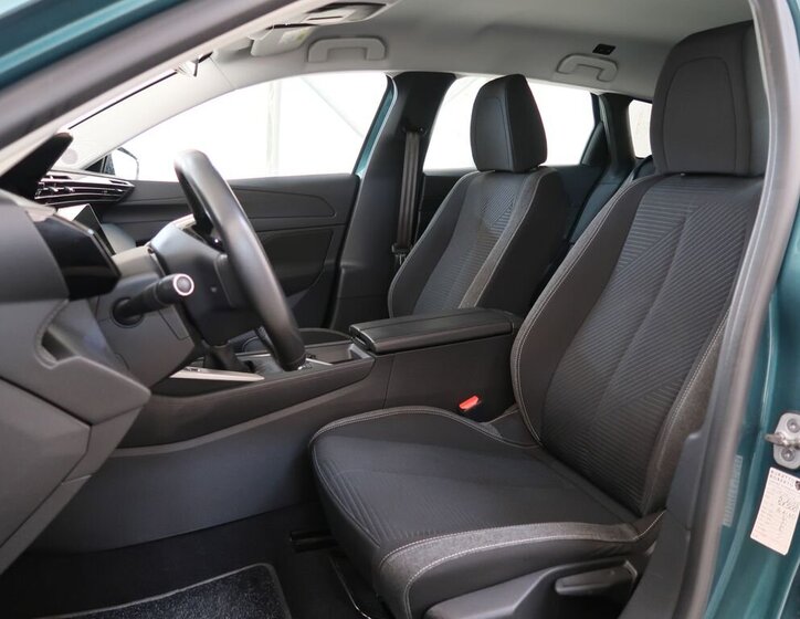 Peugeot 308 Kombi 1,5 l 96 kw