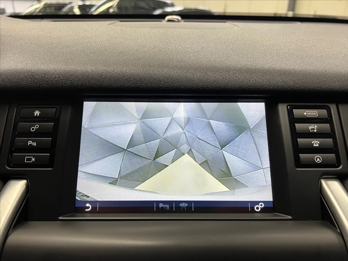 Land Rover Discovery SUV / Terénní 2,0 l 132 kw