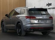 Volkswagen Touareg 2