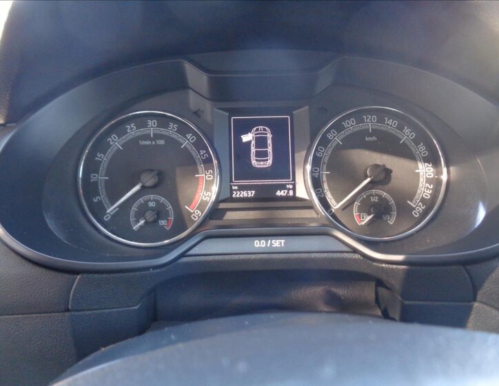 Škoda Octavia Sedan / Limuzína 1,6 l 85 kw