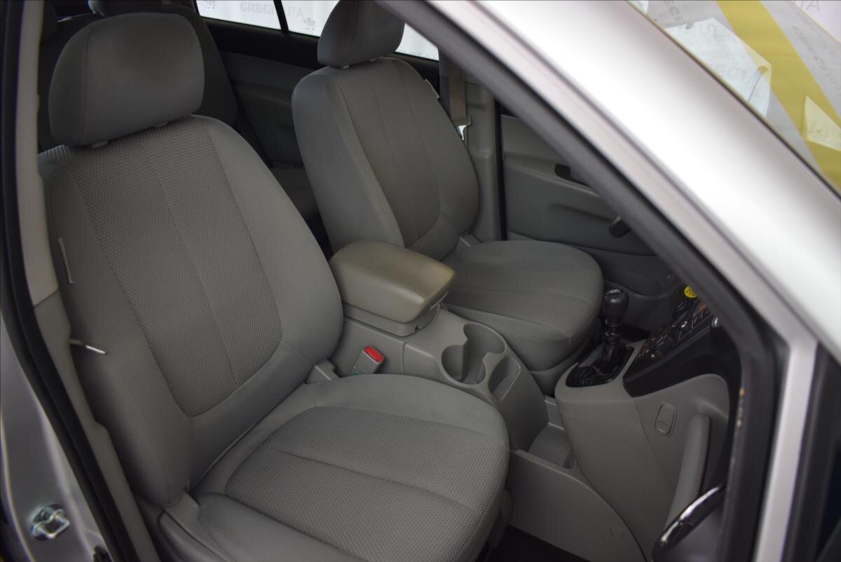 KIA Carens MPV 1,6 l 94 kw