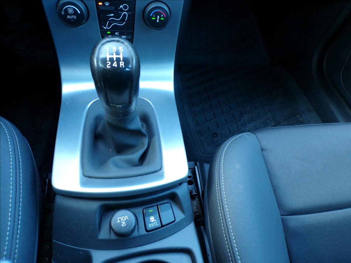 Volvo V50 Kombi 2,4 l 103 kw