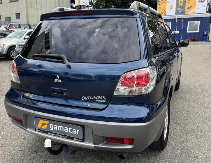Mitsubishi Outlander 12
