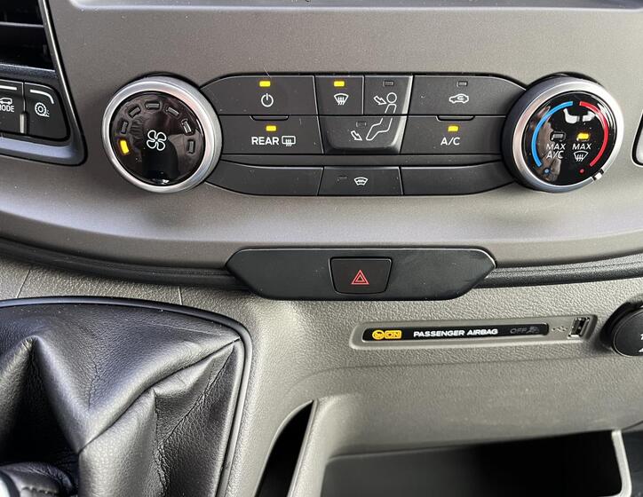 Ford Transit 17