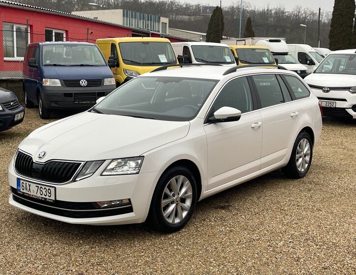 Škoda Octavia 1