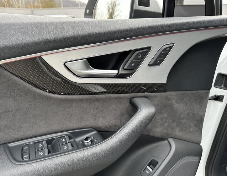 Audi SQ7 SUV / Terénní 4,0 l 320 kw