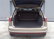 Volkswagen Touareg 9