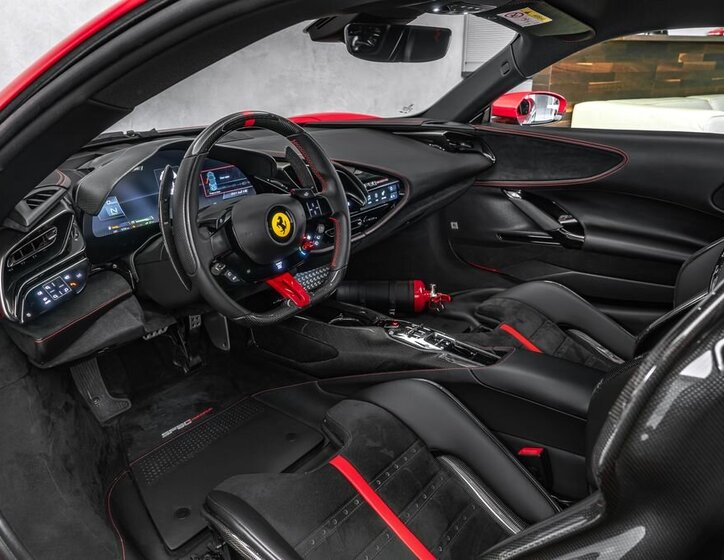 Ferrari SF90 Kupé 4,0 l 574 kw