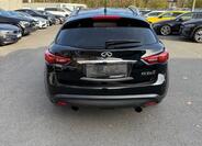Infiniti FX30 4