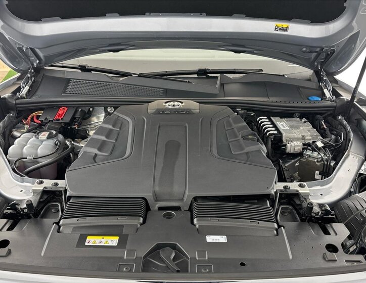 Volkswagen Touareg SUV / Terénní 3,0 l 170 kw