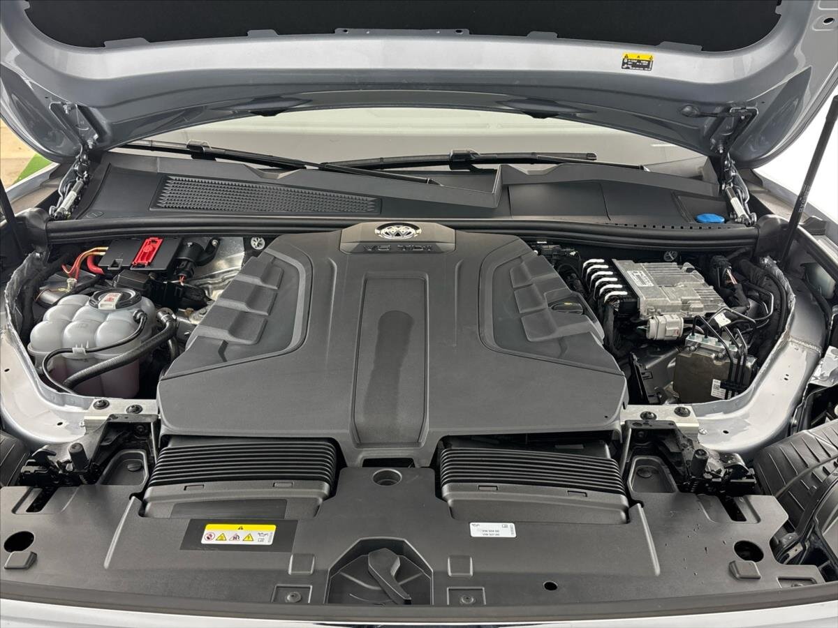 Volkswagen Touareg SUV / Terénní 3,0 l 170 kw