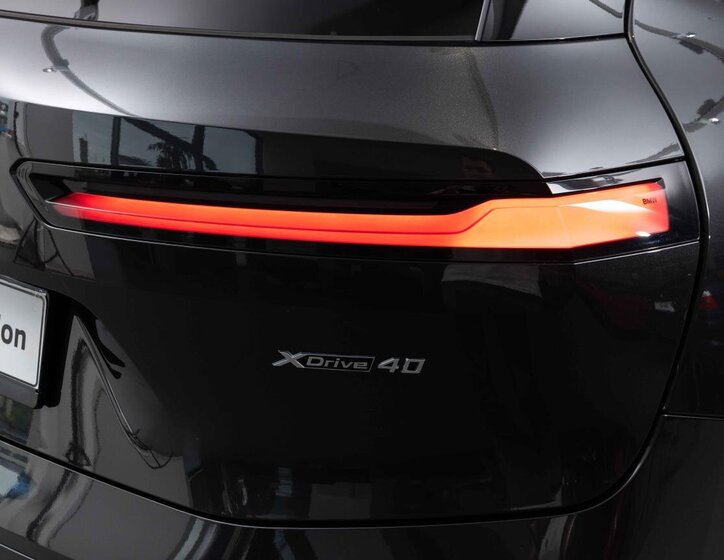 BMW iX SUV 0,0 240 kw