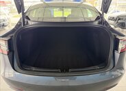 Tesla Model 3 Sedan / Limuzína 0,0 366 kw