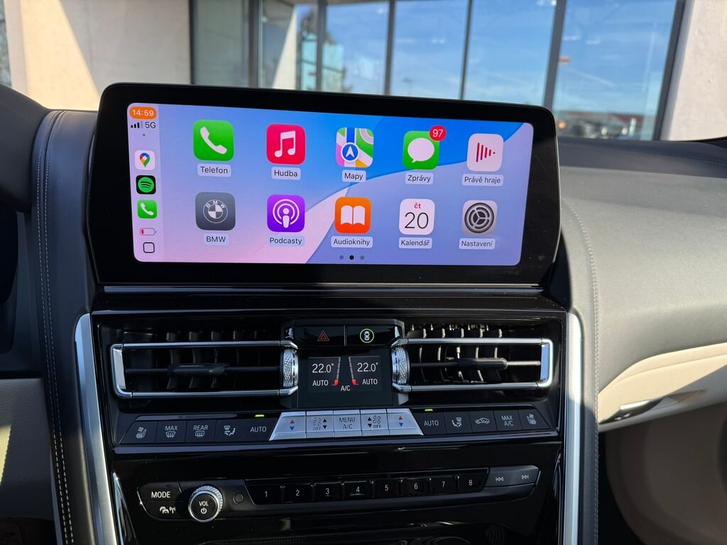 BMW Řada 8 Sedan / Limuzína 3,0 l 245 kw