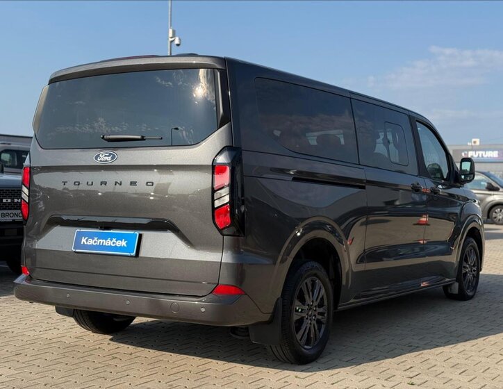 Ford Tourneo Custom Kombi 2,0 l 125 kw