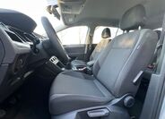 Volkswagen Touran 8