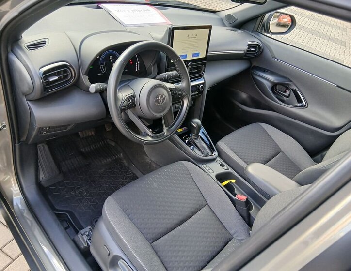 Toyota Yaris Cross SUV 1,5 l 68 kw