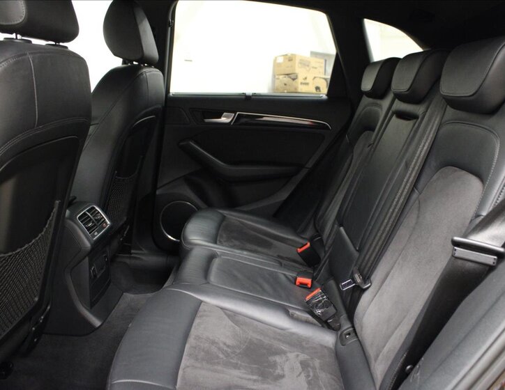 Audi Q5 Kombi 2,0 l 140 kw