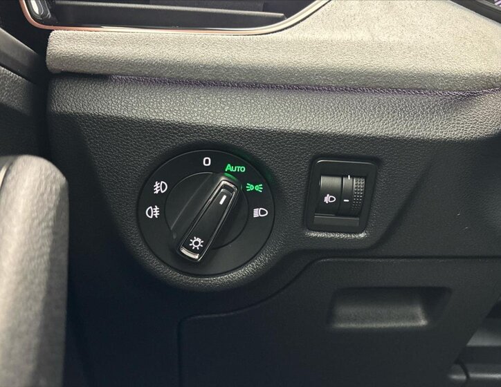 Škoda Scala Hatchback 1,5 l 110 kw