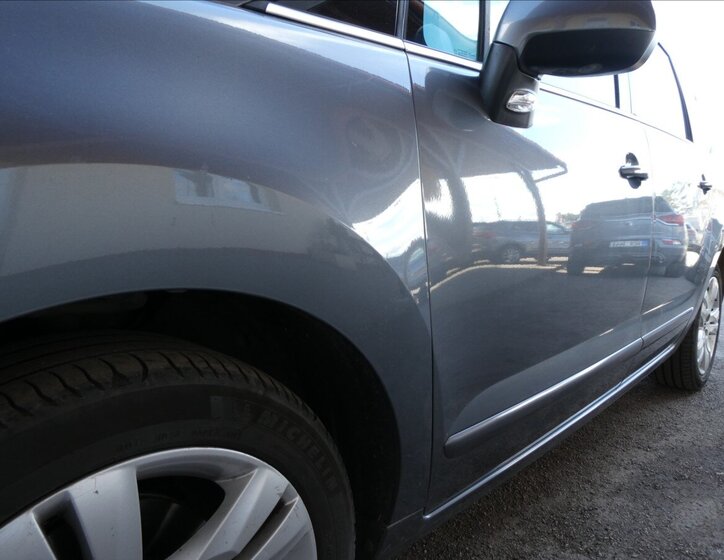 Peugeot 5008 MPV 1,6 l 115 kw