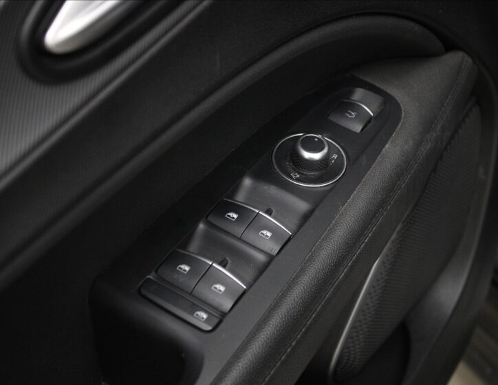 Alfa Romeo Stelvio SUV / Terénní 2,1 l 140 kw