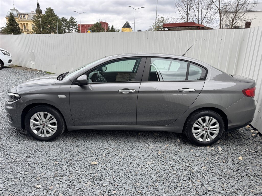 Fiat Tipo Sedan / Limuzína 1,4 l 70 kw