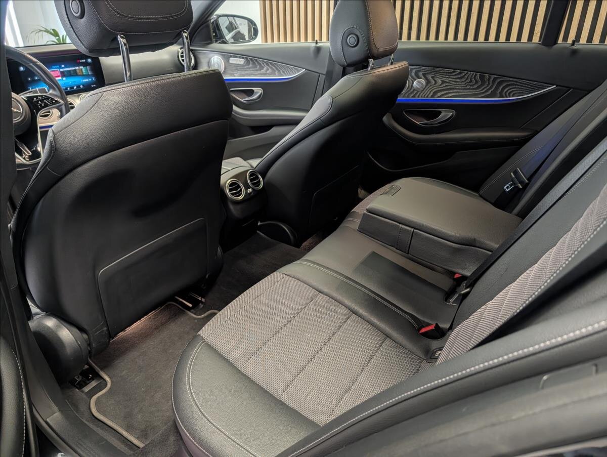 Mercedes-Benz Třídy E Kombi 2,0 l 143 kw
