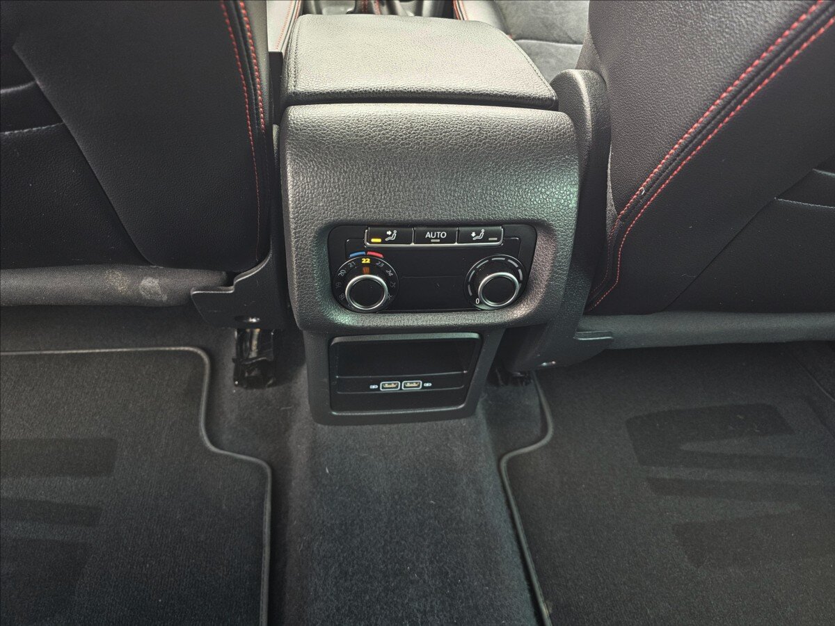 Seat Alhambra Kombi 2,0 l 130 kw