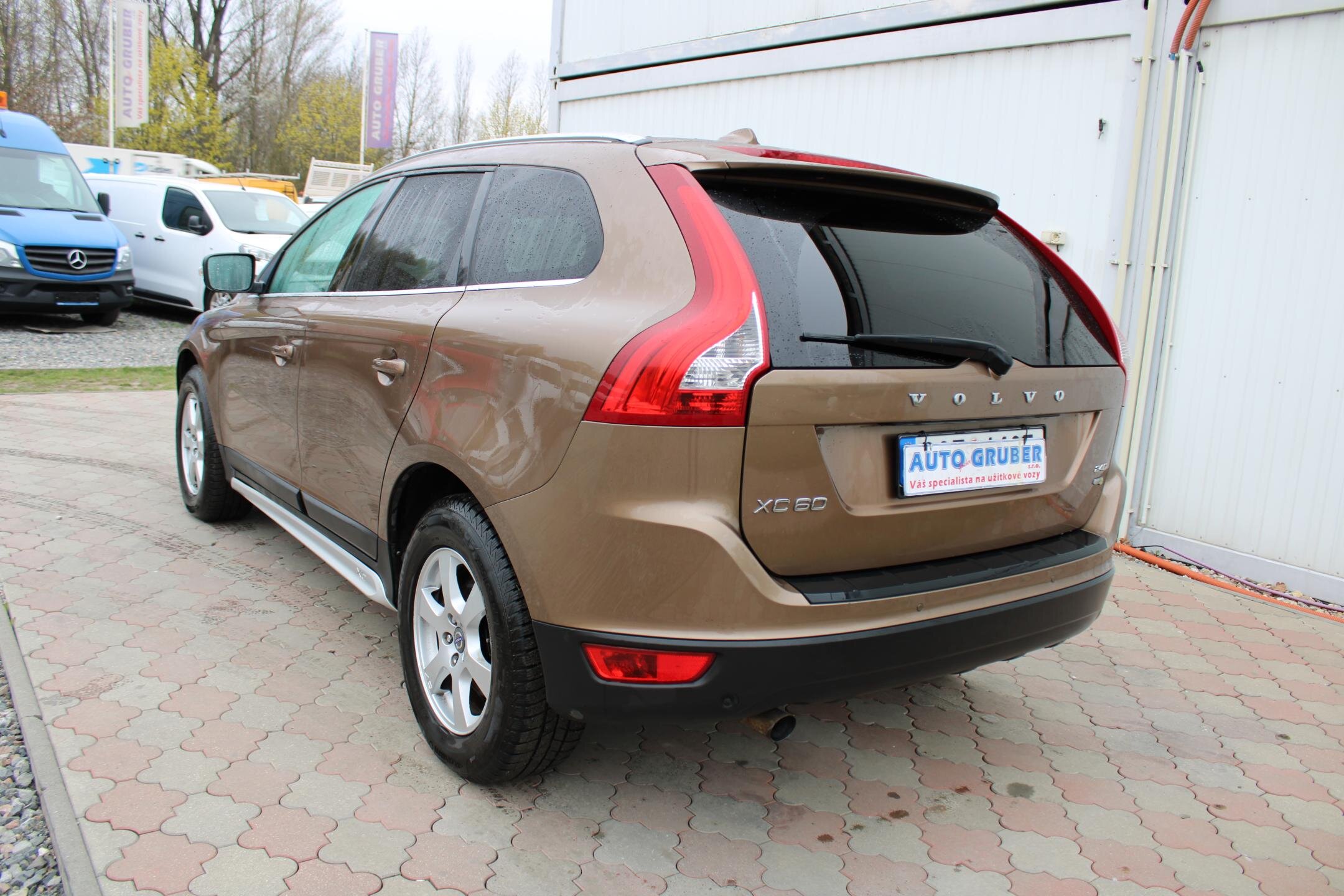 Volvo XC60 SUV / Terénní 2,4 l 129 kw